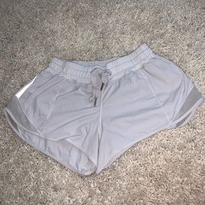 White Lululemon Hotty Hots 2.5”